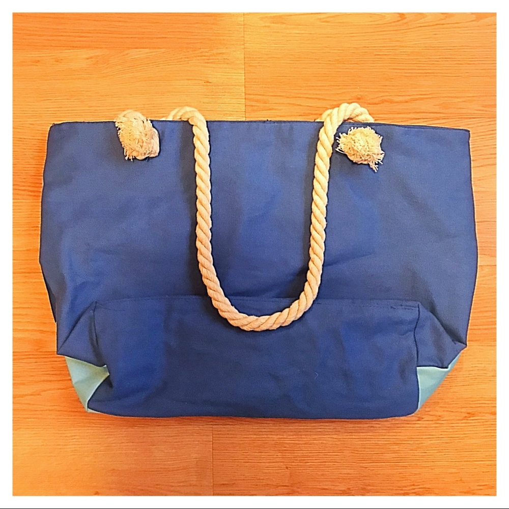 NWT Beach Tote, 14” x 21” - Picture 6 of 6